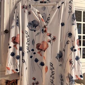 Chic Floral Women's Blouse in White and Blue